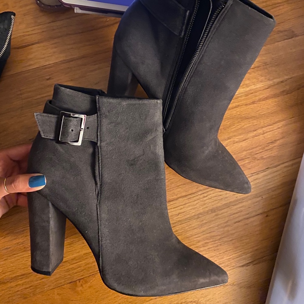 Pointy Toe Grey Suede Booties